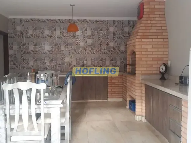 Casa com 390m² 4 quartos e 4 banheiros, à venda, no bairro Centro em Rio Claro