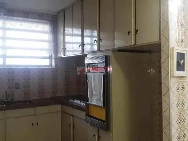 Casa 4 quartos e 2 banheiros, à venda ou para alugar, no bairro Centro em São Bernardo do Campo
