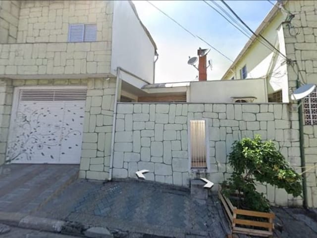 Casa com 230m² 7 quartos e 4 banheiros, à venda, no bairro Vila Yolanda em Osasco