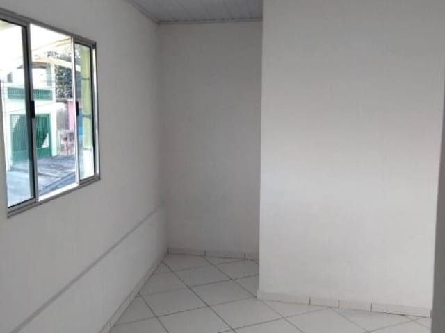 Casa com 230m² 7 quartos e 4 banheiros, à venda, no bairro Vila Yolanda em Osasco