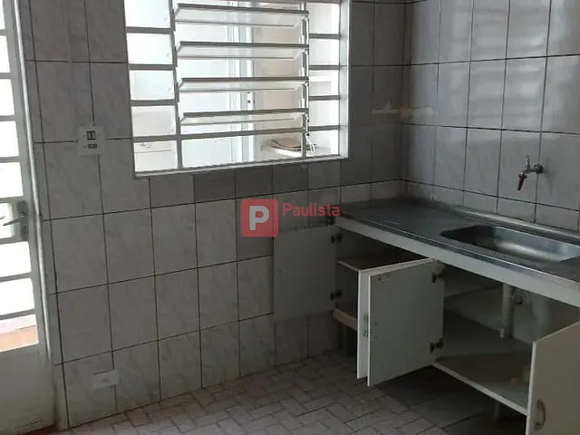 Casa com 100m² 1 quarto e 1 banheiro, para alugar, no bairro Campo Belo em São Paulo