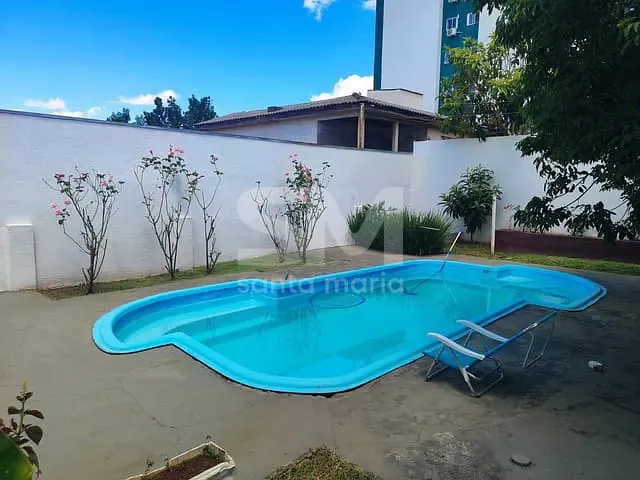 Casa com 360m² 4 quartos e 3 banheiros, à venda, no bairro Santa Maria em Chapecó