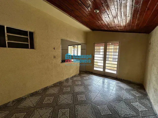 Casa com 250m² 2 quartos e 1 banheiro, à venda, no bairro Loteamento Joaquim Cecílio Ribeiro em Guaxupé