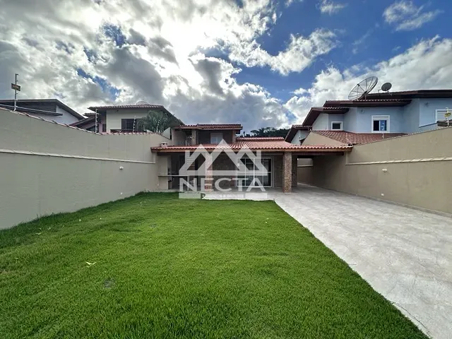 Casa com 100m² 3 quartos e 3 banheiros, à venda, no bairro Jardim Estrela D'Alva em Caraguatatuba