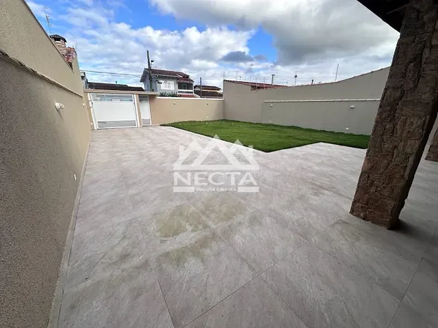 Casa com 100m² 3 quartos e 3 banheiros, à venda, no bairro Jardim Estrela D'Alva em Caraguatatuba