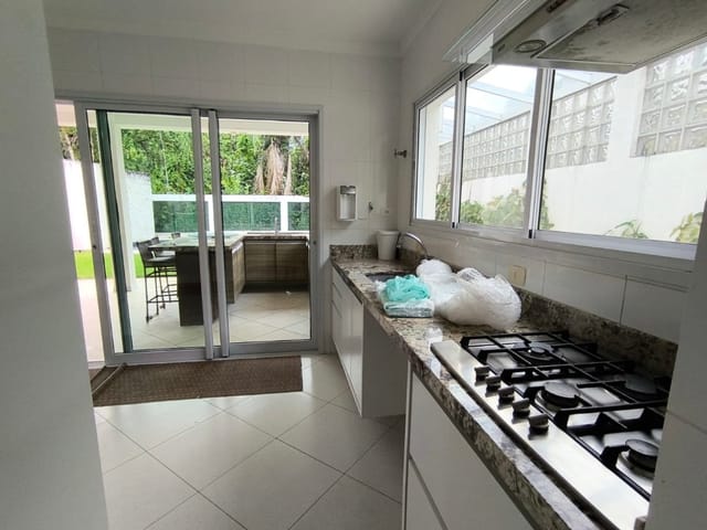 Casa com 420m² 5 quartos e 6 banheiros, à venda, no bairro Riviera em Bertioga