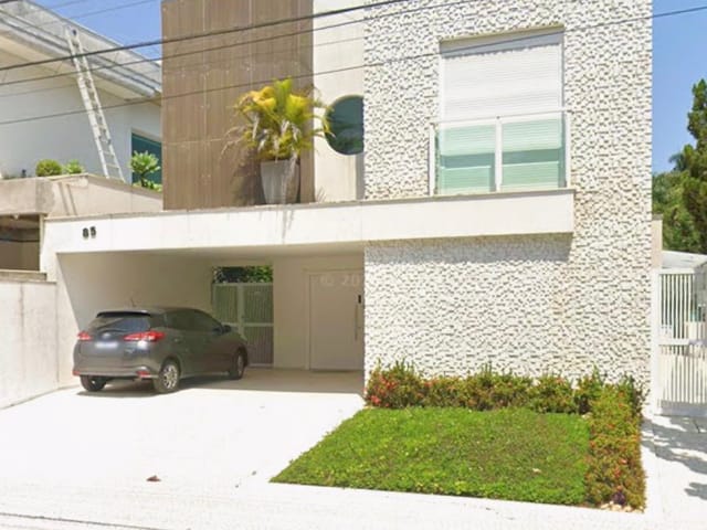Casa com 420m² 5 quartos e 6 banheiros, à venda, no bairro Riviera em Bertioga