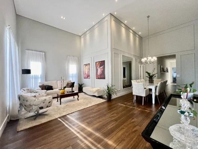 Casa com 626m² 4 quartos e 4 banheiros, à venda, no bairro Jardim do Golf I em Jandira