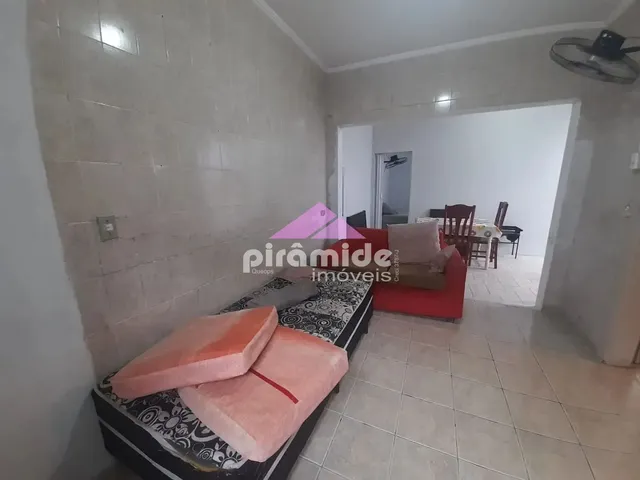Casa com 250m² 4 quartos e 2 banheiros, à venda, no bairro Sumaré em Caraguatatuba
