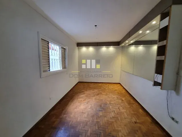 Casa com 250m² 2 quartos e 1 banheiro, à venda, no bairro Vila Santa Terezinha em Sumaré