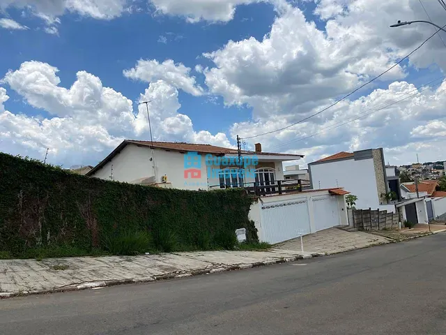 Casa 4 quartos e 5 banheiros, à venda, no bairro Jardim Agenor de Lima em Guaxupé