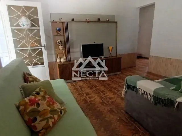 Casa com 444m² 3 quartos e 2 banheiros, à venda, no bairro Enseada em São Sebastião