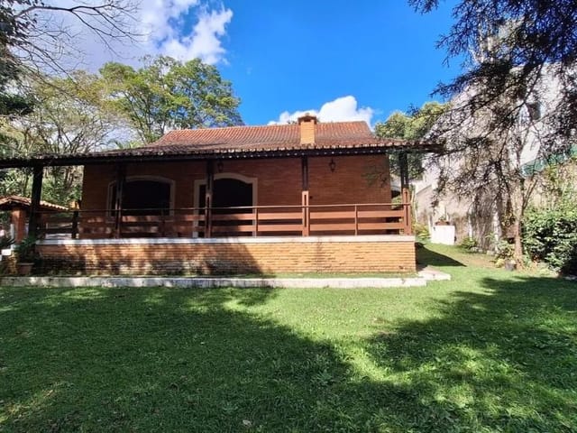 Casa com 750m² 4 quartos e 3 banheiros, à venda, no bairro Morada do Sol em Santana de Parnaíba