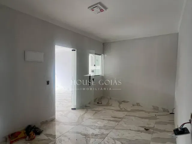 Casa com 100m² 2 quartos e 1 banheiro, à venda, no bairro Residencial Português em Goiânia