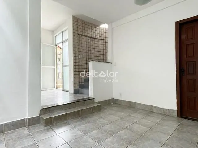 Casa com 90m² 3 quartos e 2 banheiros, à venda, no bairro Heliópolis em Belo Horizonte