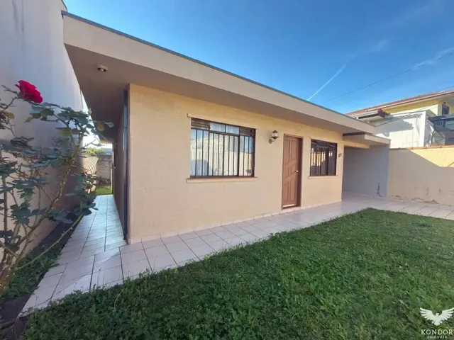 Casa 3 quartos e 1 banheiro, para alugar, no bairro Pilarzinho em Curitiba