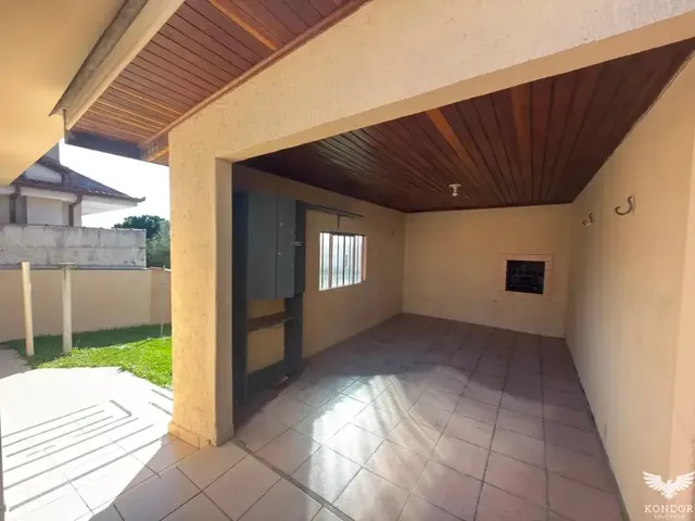 Casa 3 quartos e 1 banheiro, para alugar, no bairro Pilarzinho em Curitiba