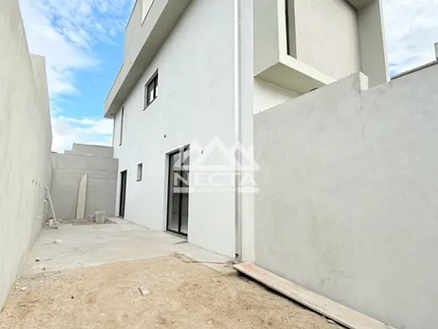 Casa com 32m² 1 quarto e 1 banheiro, à venda, no bairro Pontal de Santa Marina em Caraguatatuba