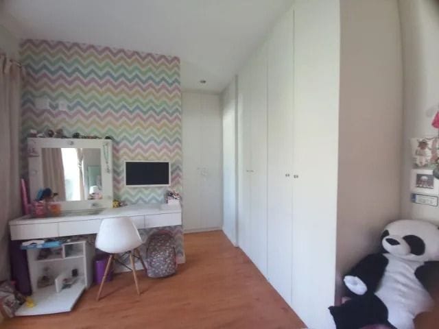 Casa com 226m² 4 quartos e 4 banheiros, à venda, no bairro Jardim Pioneira em Cotia