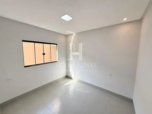Casa com 206m² 3 quartos e 4 banheiros, à venda, no bairro Vila Oliveira em Aparecida de Goiânia