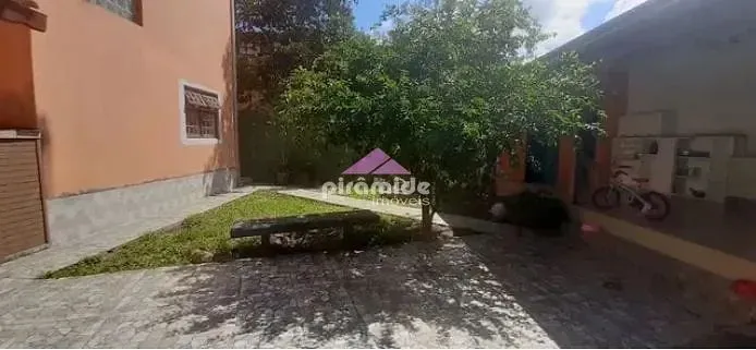 Casa, 3 quartos, 250 m² - Foto 4