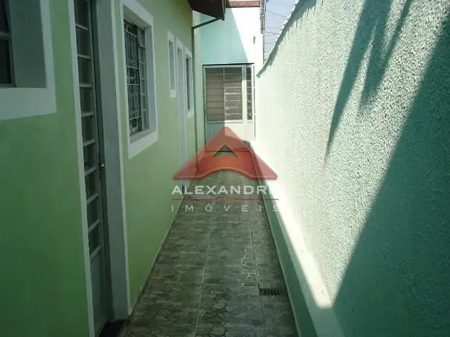 Casa com 125m² 2 quartos e 1 banheiro, à venda, no bairro Jardim Ismênia em São José dos Campos