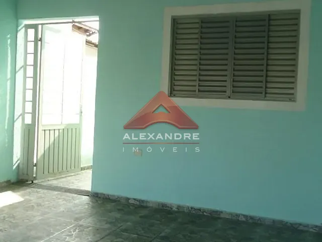 Casa com 125m² 2 quartos e 1 banheiro, à venda, no bairro Jardim Ismênia em São José dos Campos