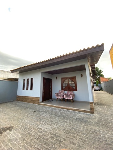Casa com 360m² 3 quartos e 2 banheiros, à venda, no bairro Parque Aurora em Campos dos Goytacazes
