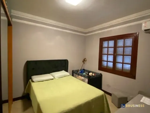 Casa com 360m² 3 quartos e 2 banheiros, à venda, no bairro Parque Aurora em Campos dos Goytacazes