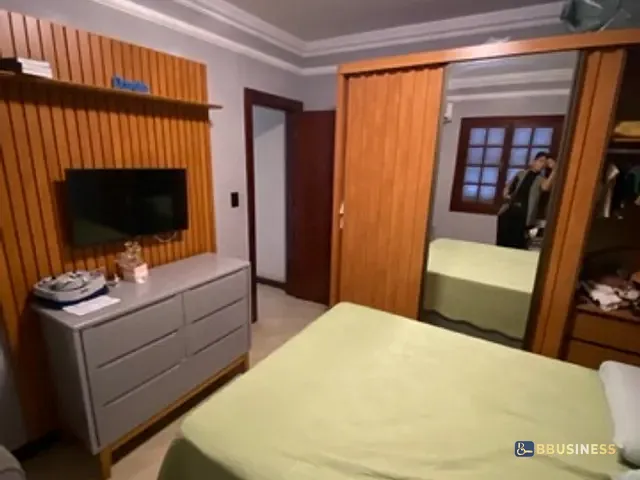 Casa com 360m² 3 quartos e 2 banheiros, à venda, no bairro Parque Aurora em Campos dos Goytacazes