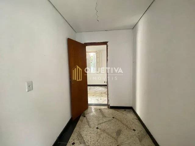 Casa 4 quartos e 4 banheiros, para alugar, no bairro Rio Branco em Porto Alegre
