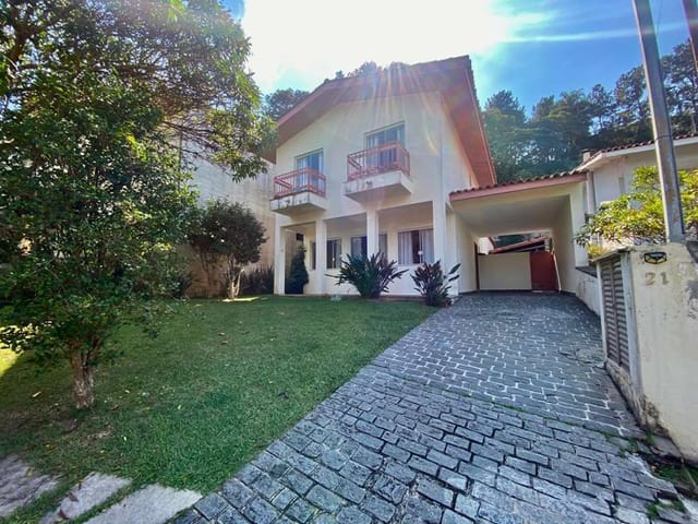 Casa com 664m² 4 quartos e 4 banheiros, à venda, no bairro Jardim Bolivia em Jandira