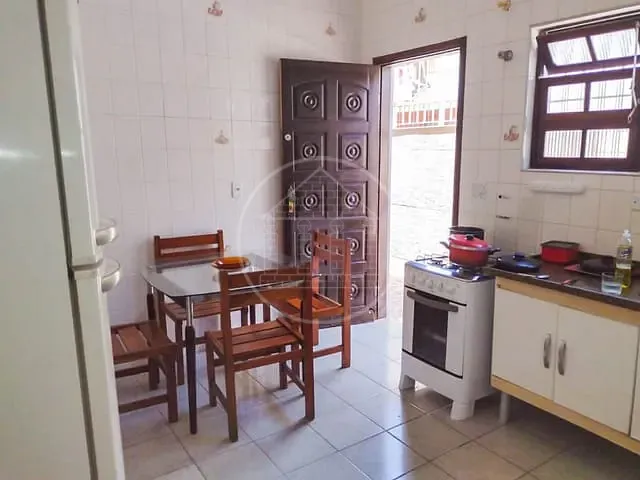 Casa com 125m² 2 quartos e 2 banheiros, à venda, no bairro Aviação em Praia Grande