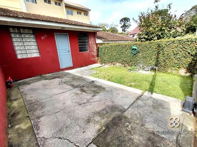 Casa 2 quartos e 1 banheiro, para alugar, no bairro Barreirinha em Curitiba