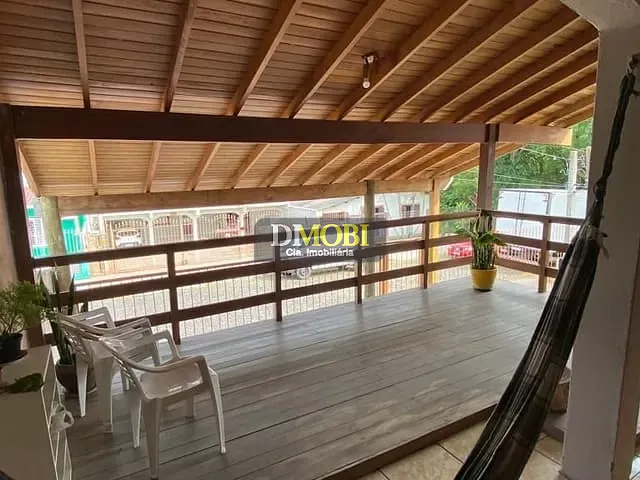 Casa com 319m², à venda, no bairro Jansen em Gravataí