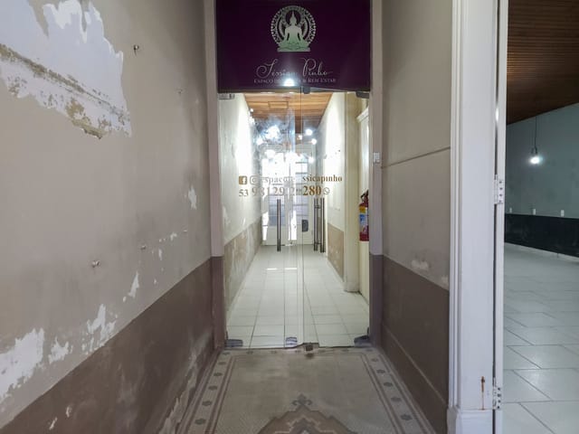 Casa com 279m² 7 quartos e 3 banheiros, à venda, no bairro Centro em Pelotas