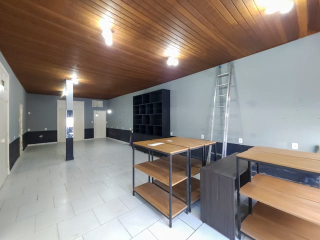 Casa com 279m² 7 quartos e 3 banheiros, à venda, no bairro Centro em Pelotas