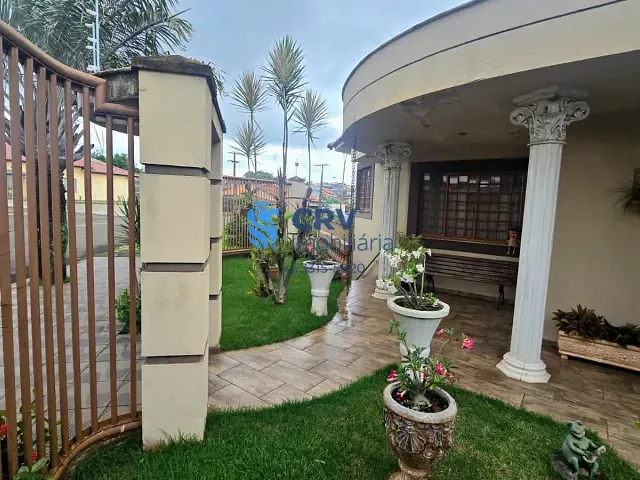 Casa com 300m² 3 quartos e 4 banheiros, à venda, no bairro Jardim Vila Rica em Cambé