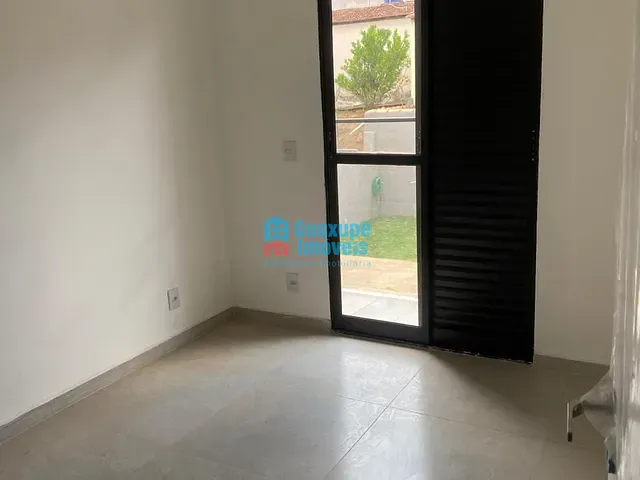 Casa 3 quartos e 3 banheiros, à venda, no bairro Alto da Colina em Guaxupé