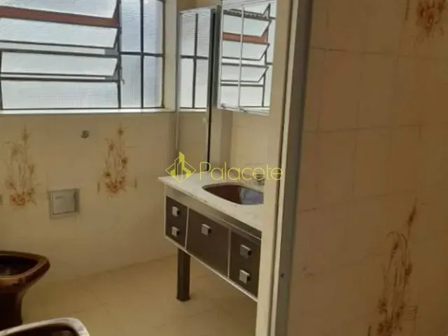 Casa com 550m², à venda ou para alugar, no bairro Centro em Pindamonhangaba