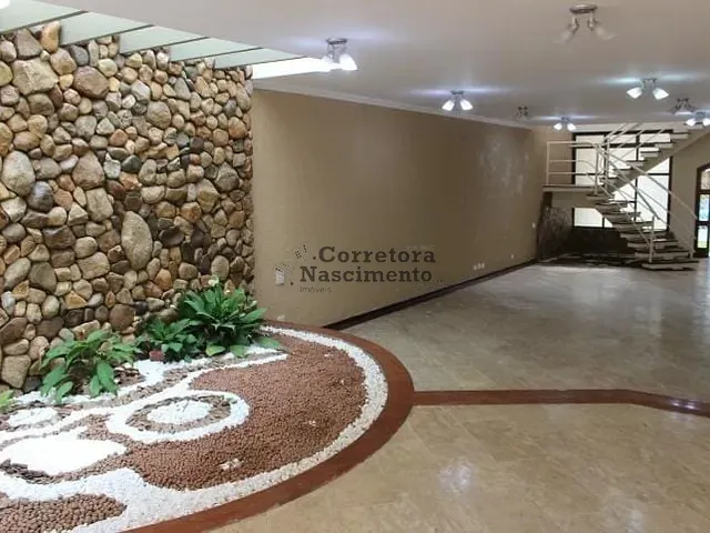 Casa com 480m² 4 quartos e 5 banheiros, à venda, no bairro Jardim Flórida em Jacareí