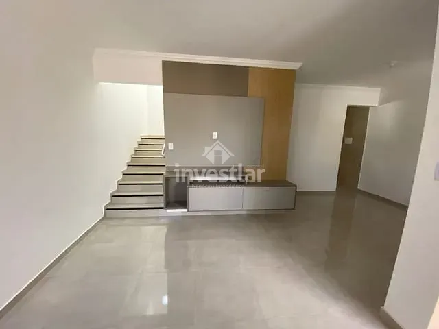 Casa 2 quartos e 1 banheiro, à venda, no bairro Dinamérica em Campina Grande