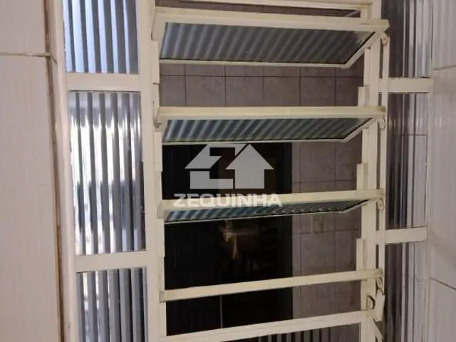 Casa com 100m² 2 quartos e 2 banheiros, para alugar, no bairro Vila Yara em Osasco