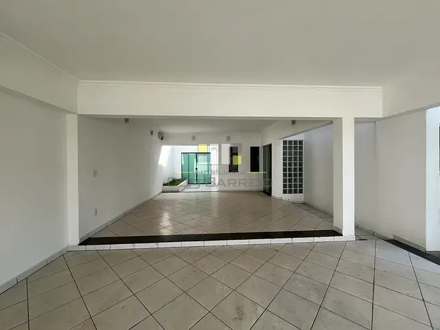 Casa com 480m² 3 quartos e 4 banheiros, à venda, no bairro Jardim Macarenko em Sumaré