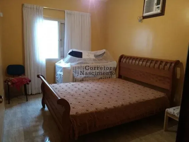Casa com 300m² 5 quartos e 1 banheiro, à venda, no bairro Centro em Jacareí