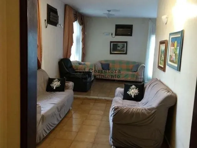 Casa com 300m² 5 quartos e 1 banheiro, à venda, no bairro Centro em Jacareí