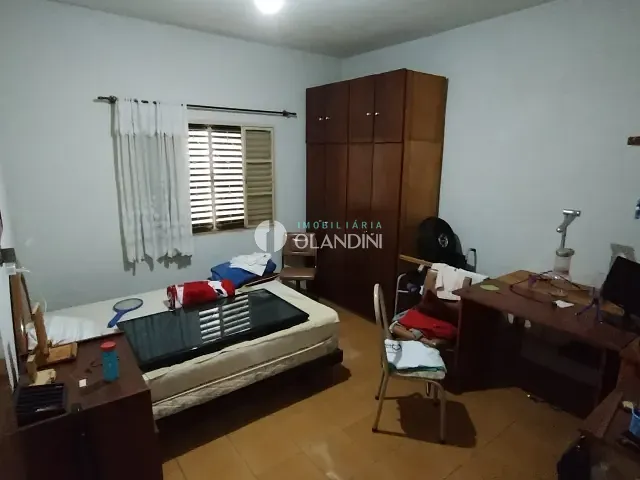 Casa 2 quartos e 2 banheiros, à venda, no bairro Parque Residencial Itamaraty em Artur Nogueira