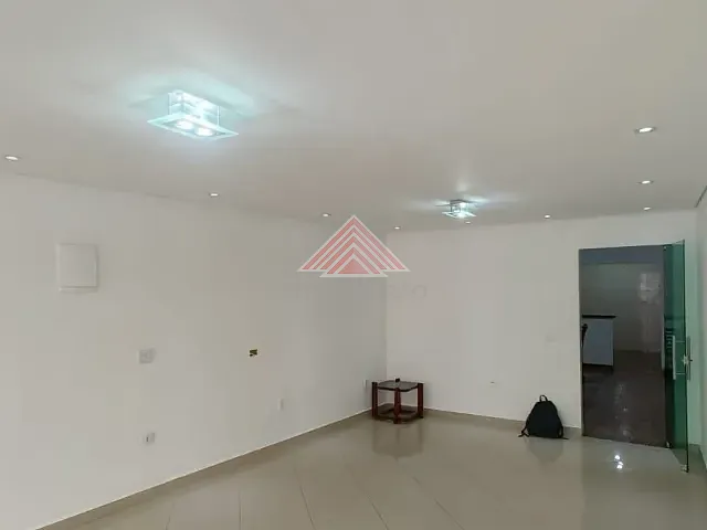 Casa com 250m² 3 quartos e 4 banheiros, para alugar, no bairro Parque das Américas em Mauá