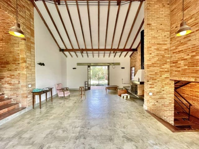 Casa com 1643m² 3 quartos e 3 banheiros, à venda, no bairro Vila Diva em Carapicuíba