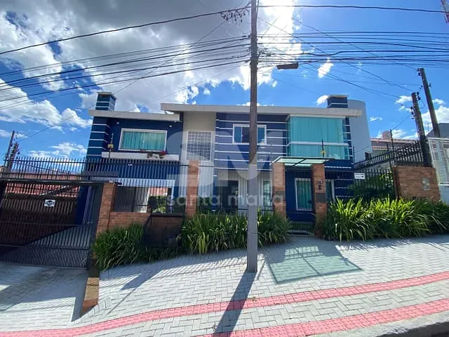 Casa 4 quartos e 1 banheiro, para alugar, no bairro Presidente Médici em Chapecó